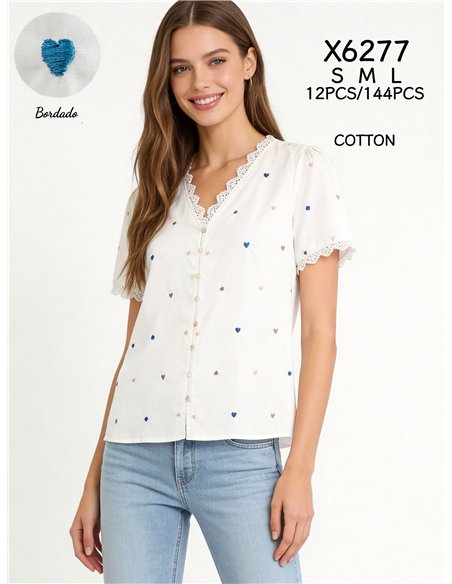 Blusa corazones bordados y encaje