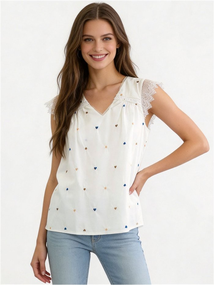 Top con corazones bordados