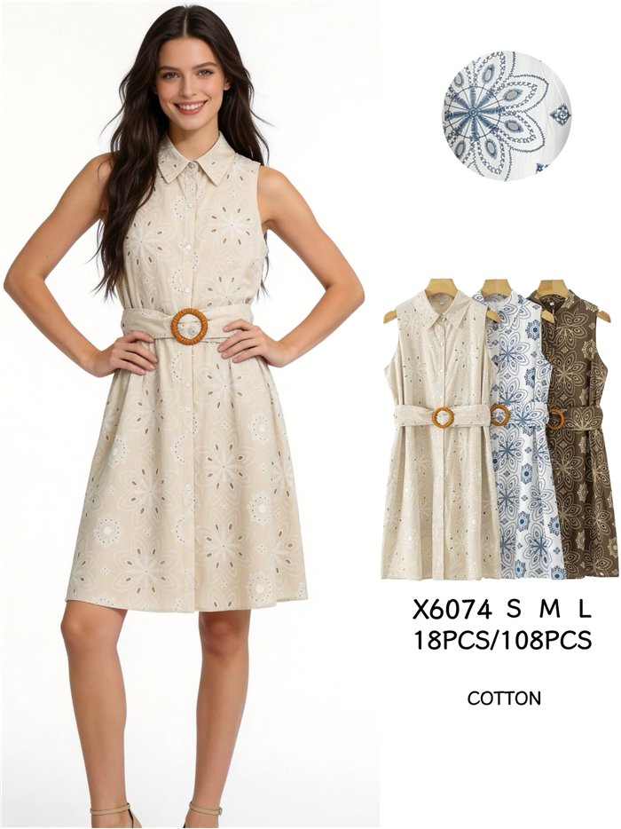 Robe courte sans manches avec ceinture et broderie ajourée