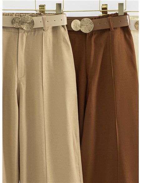 Pantalon à jambes larges avec ceinture