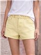 Shorts vaqueros amarillos
