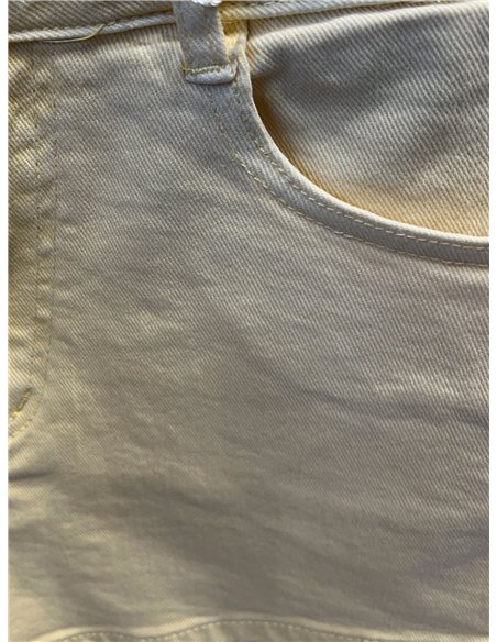 Shorts vaqueros amarillos