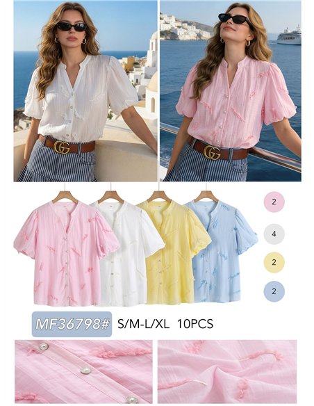 Blusa textura flor aplicada