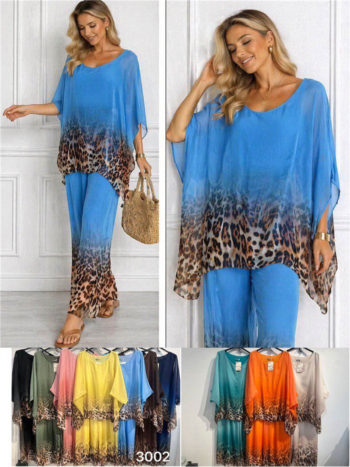 Conjunto blusa maxi de gasa animal print y pantalón