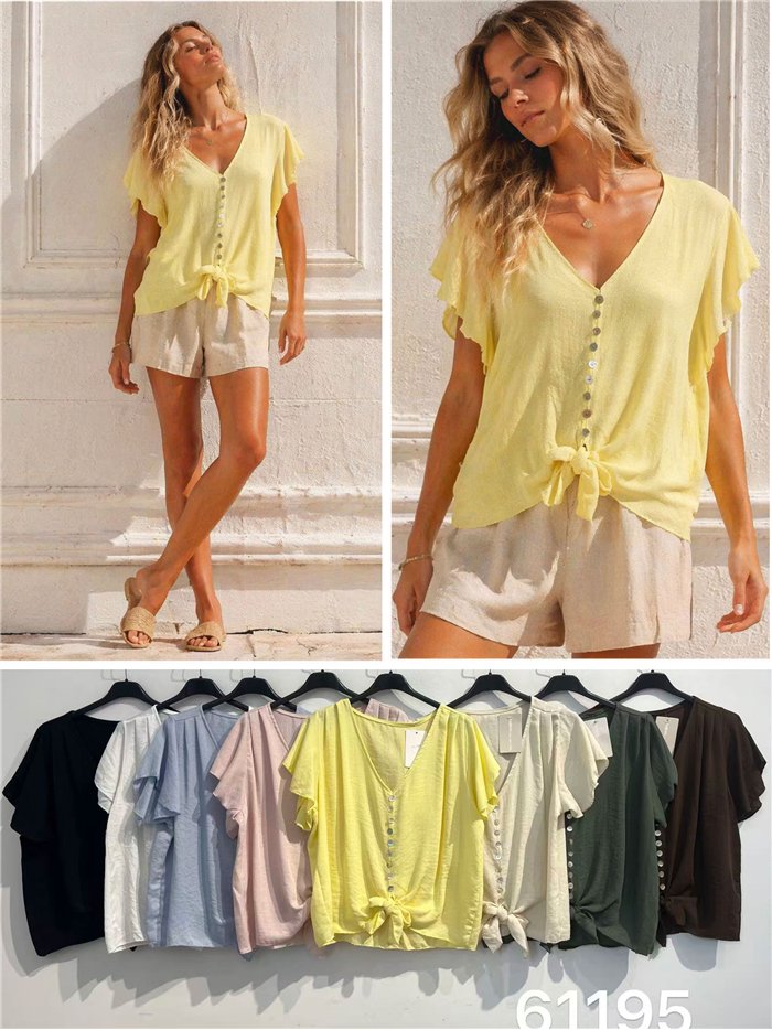 geknotete Bluse mit Knöpfen