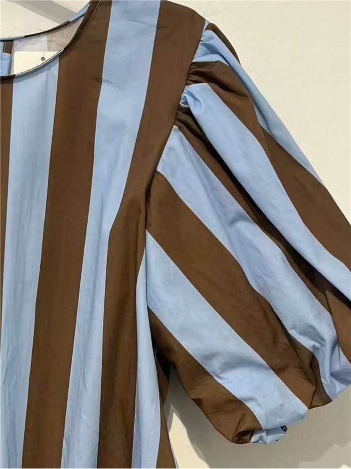 Puff-sleeve striped blouse