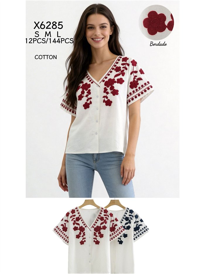 Blusa bordada floral