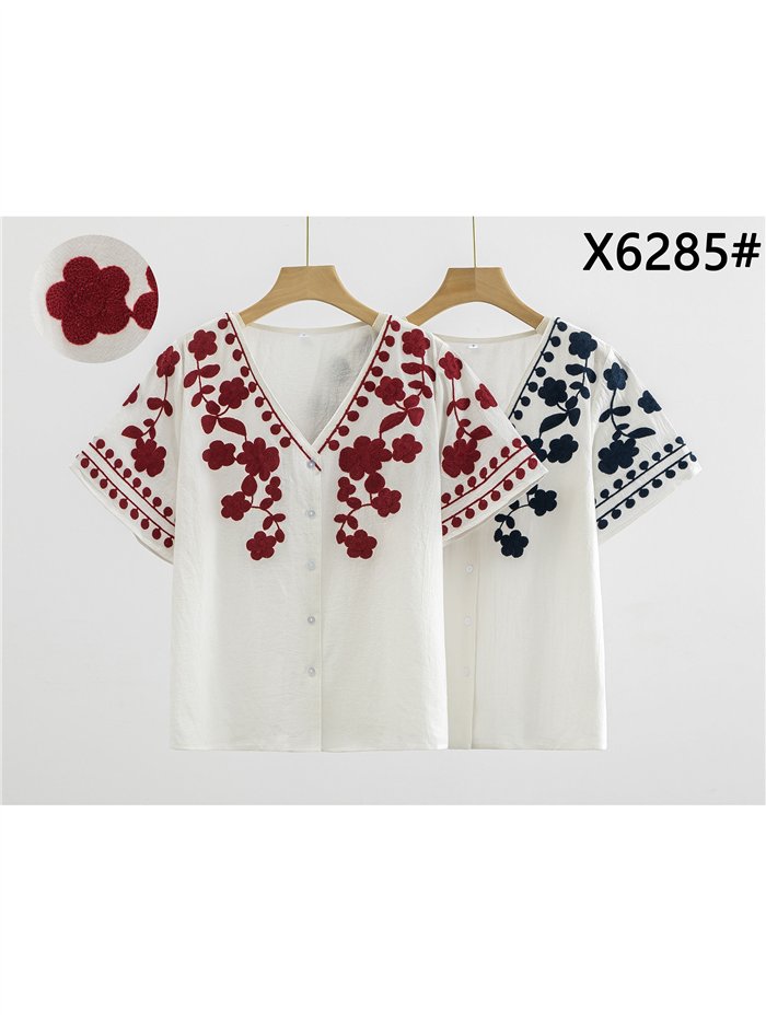 Blusa bordada floral