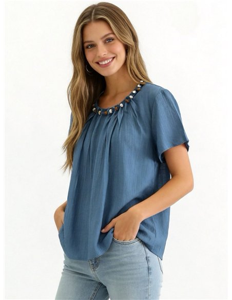 Blusa fluida con detalle abalorios