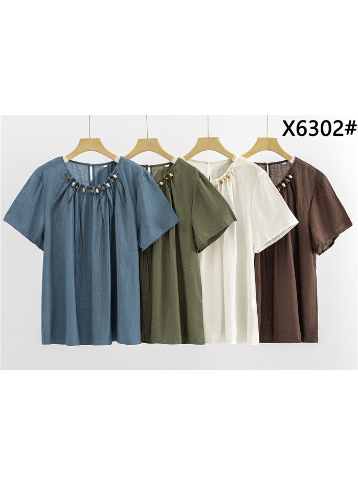 Blusa fluida con detalle abalorios