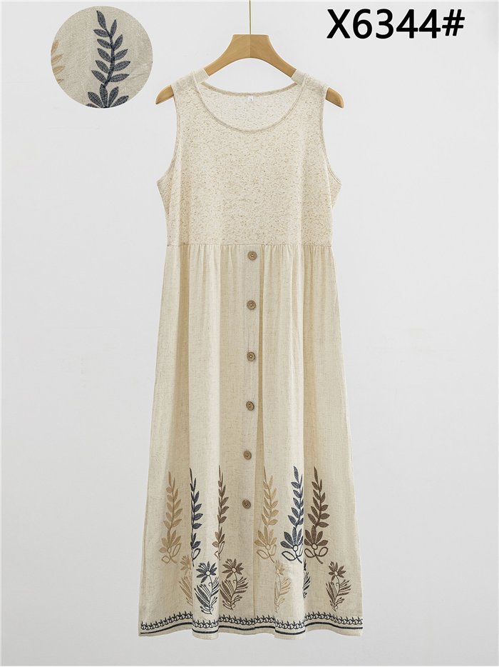 robe midi en lin brodée de fleurs