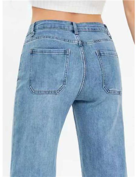 Jeans wide leg bolsillos parche
