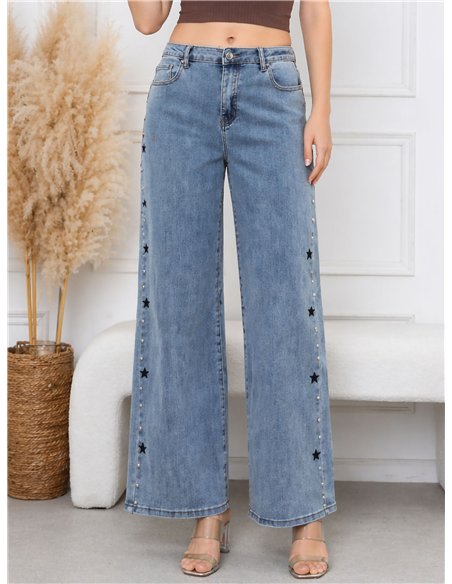 Jeans wide leg estrellas y tachas