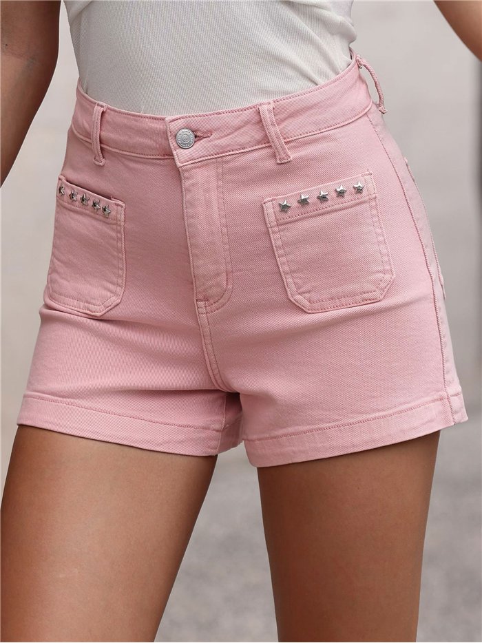 Short en jean rose à clous en forme d'étoile