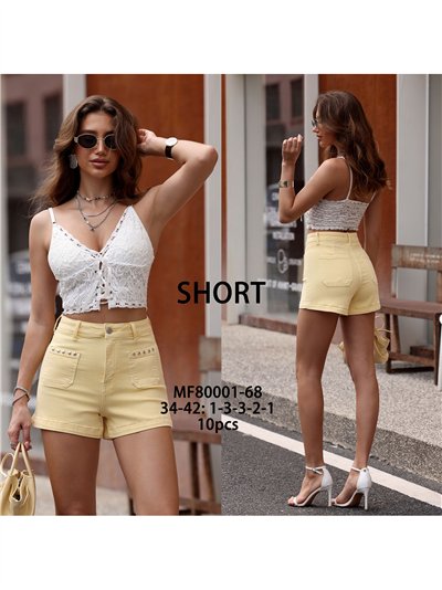 Pantaloncini di jeans gialli con borchie a forma di stella 2