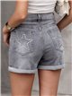 Short en jean gris avec poche à clous en forme d'étoile