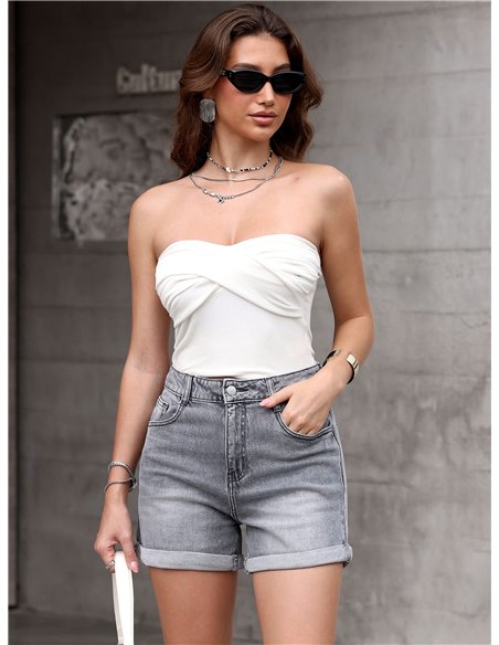 Short en jean gris avec poche à clous en forme d'étoile