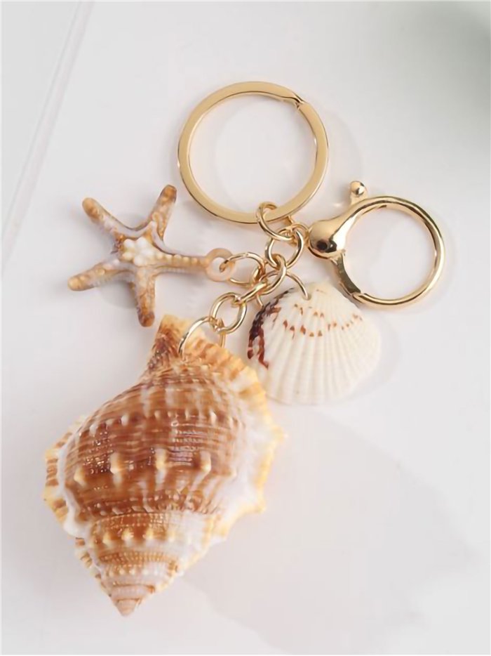 Porte-clés nautique avec coquillage, conque et étoile de mer à effet naturel