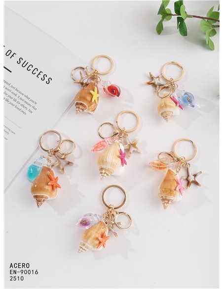 Schlüsselanhänger aus Muscheln mit natürlicher Optik, Stern und Kristall