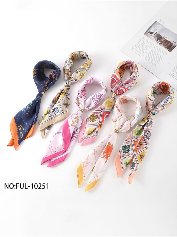 Pañuelo satinado estampado marino