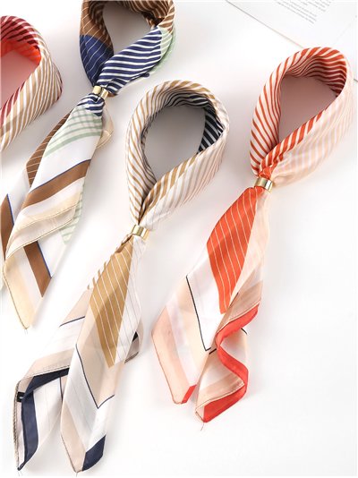 Pañuelo satinado de rayas multicolor