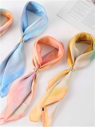 Pañuelo satinado degradado pastel