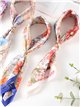 Pañuelo satinado floral romántico