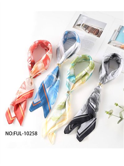 Pañuelo satinado de hojas acuarela 2