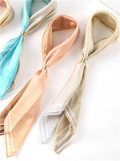 Pañuelo satinado topitos