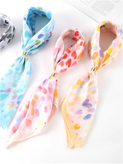 Pañuelo satinado corazones acuarela