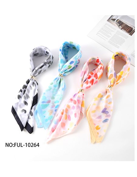 Pañuelo satinado corazones acuarela