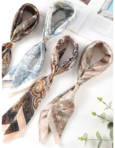 Pañuelo satinado estampado cachemir