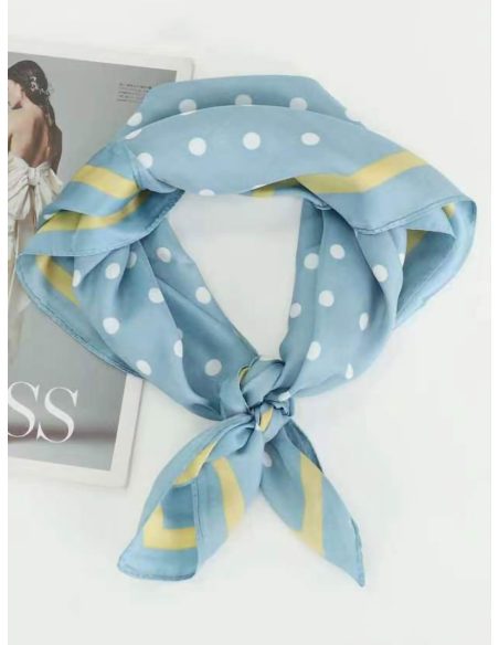 Pañuelo efecto seda cuadrado de lunares