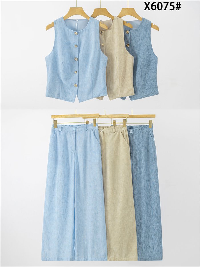Conjunto lino chaleco botones joya y pantalón