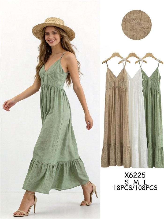 Vestido longo de alças finas com efeito amassado