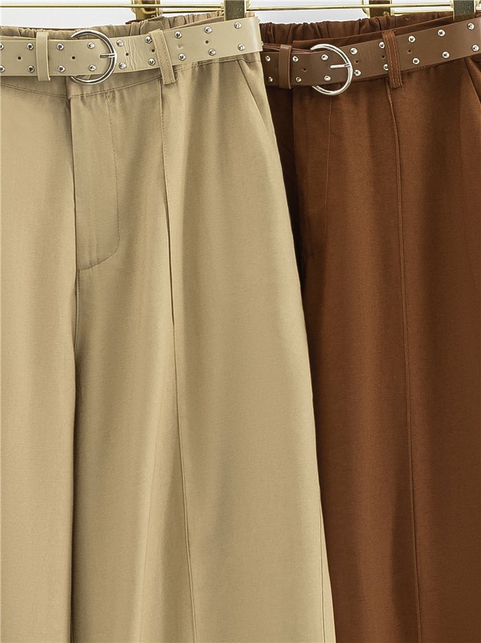 Pantalón recto con cinturón