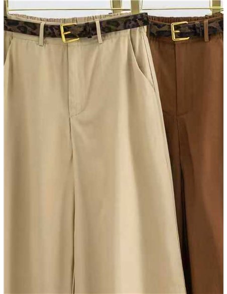 Pantalón palazzo con cinturón animal print
