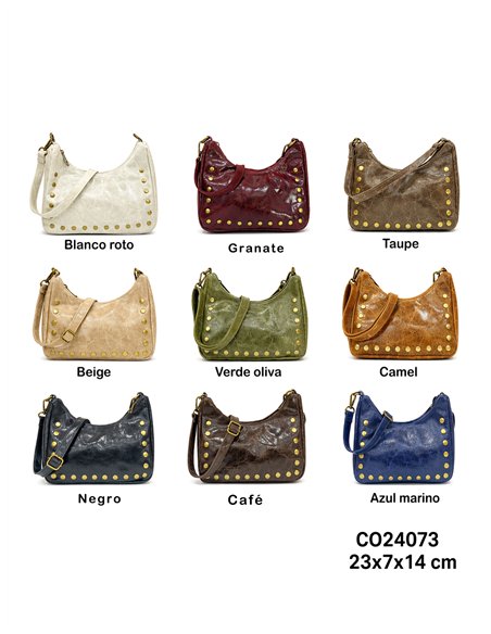 Bolso bandolera de piel efecto arrugado con tachas