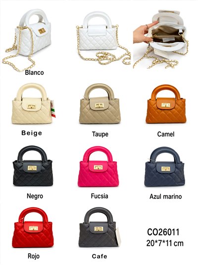 Bolsa de couro acolchoado com corrente. 2