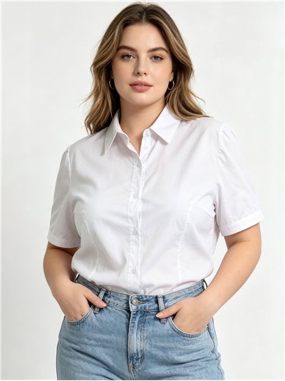 Plus size tailored short sleeve stretch shirt
