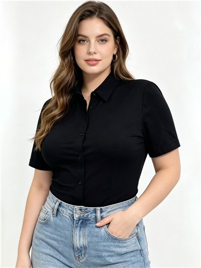 Plus size tailored short sleeve stretch shirt