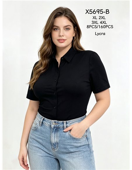 Plus size tailored short sleeve stretch shirt