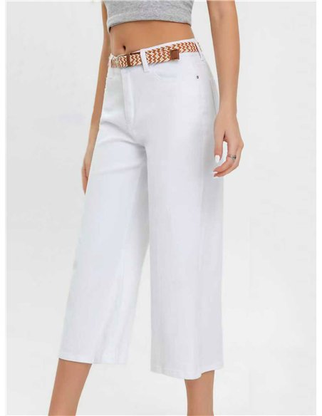 Pantalón vaquero culotte blanco cinturón
