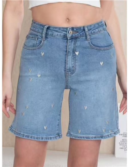 Bermuda vaquera corazones bordados