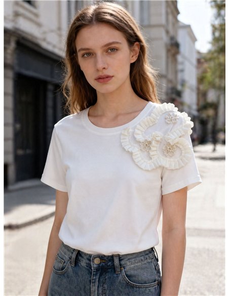 Ruffle flower embellished t-shirt