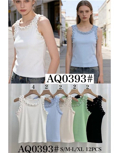 Blusa sem mangas com estampa floral em relevo