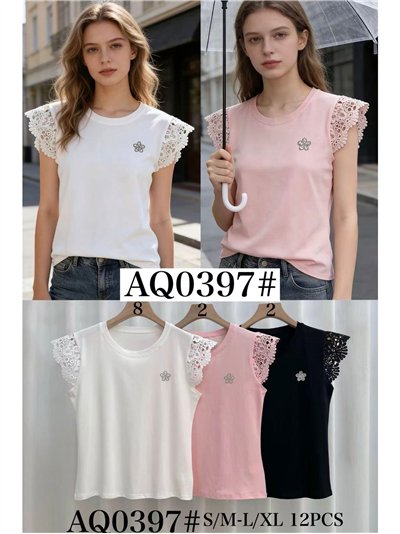 Camiseta de renda com flor de strass 2