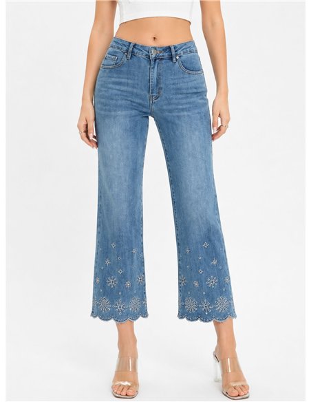 Embroidered hem straight jeans