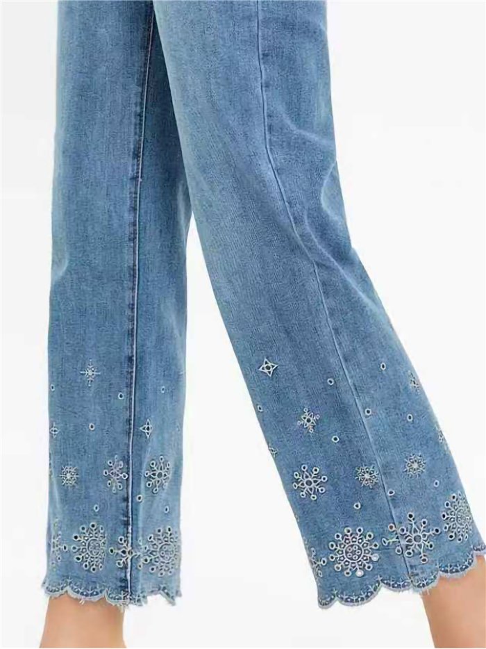 Embroidered hem straight jeans