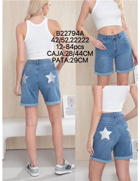 Bermuda jeans plus size com glitter e estrelas